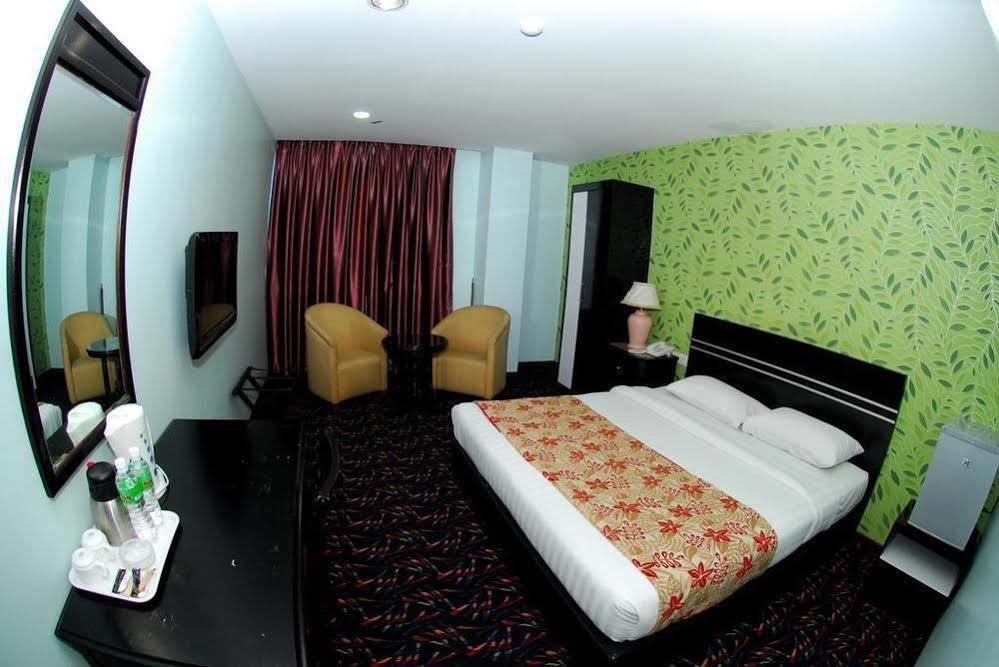 Bluebell Hotel Секудаи Экстерьер фото