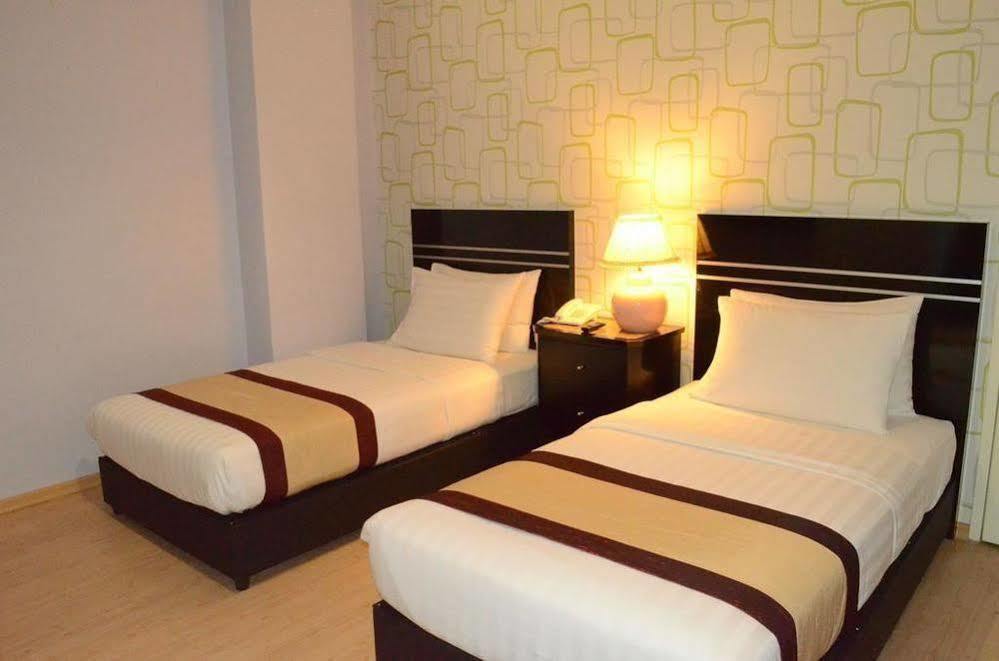Bluebell Hotel Секудаи Экстерьер фото