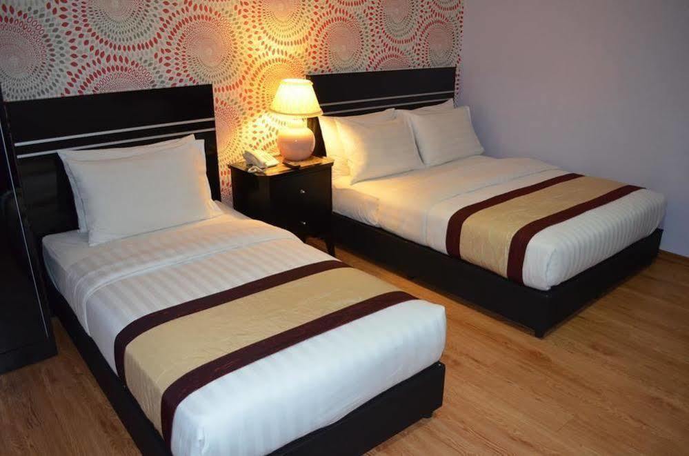 Bluebell Hotel Секудаи Экстерьер фото